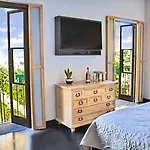 Casa De La Noche